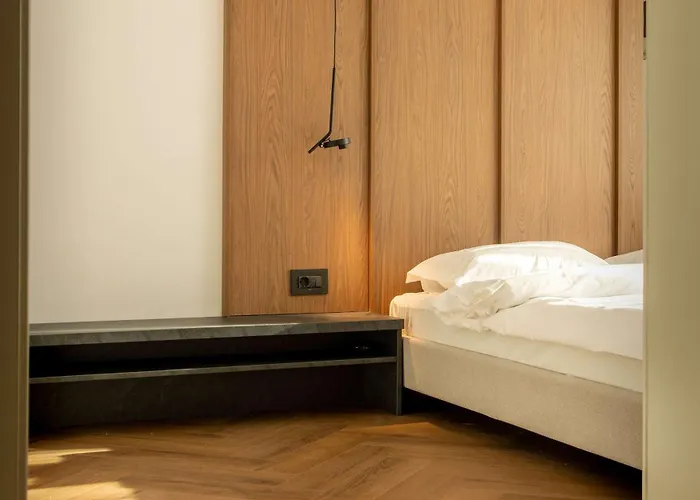 Joy Nicolae Iorga 3 Appartement *