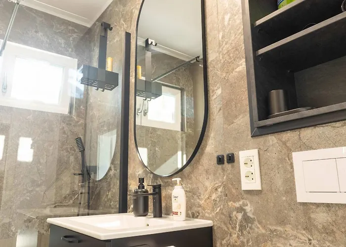 Joy Nicolae Iorga 3 Appartement *