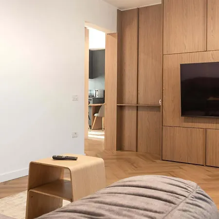 Joy Nicolae Iorga 3 Apartamento