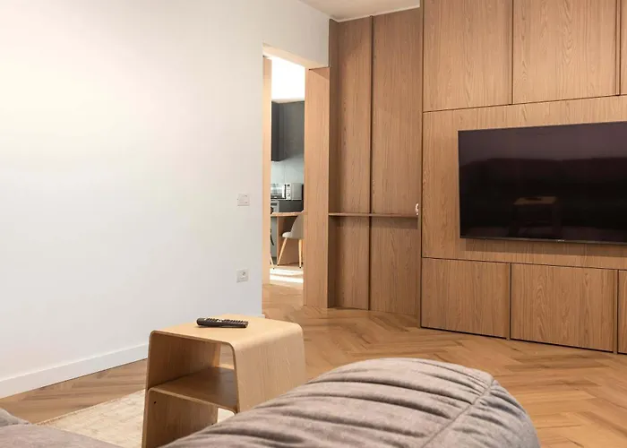 Joy Nicolae Iorga 3 Apartamento